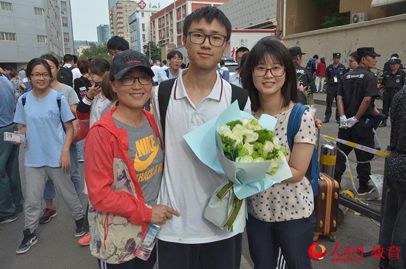 少年，願你取得優異的成績！李依環 攝