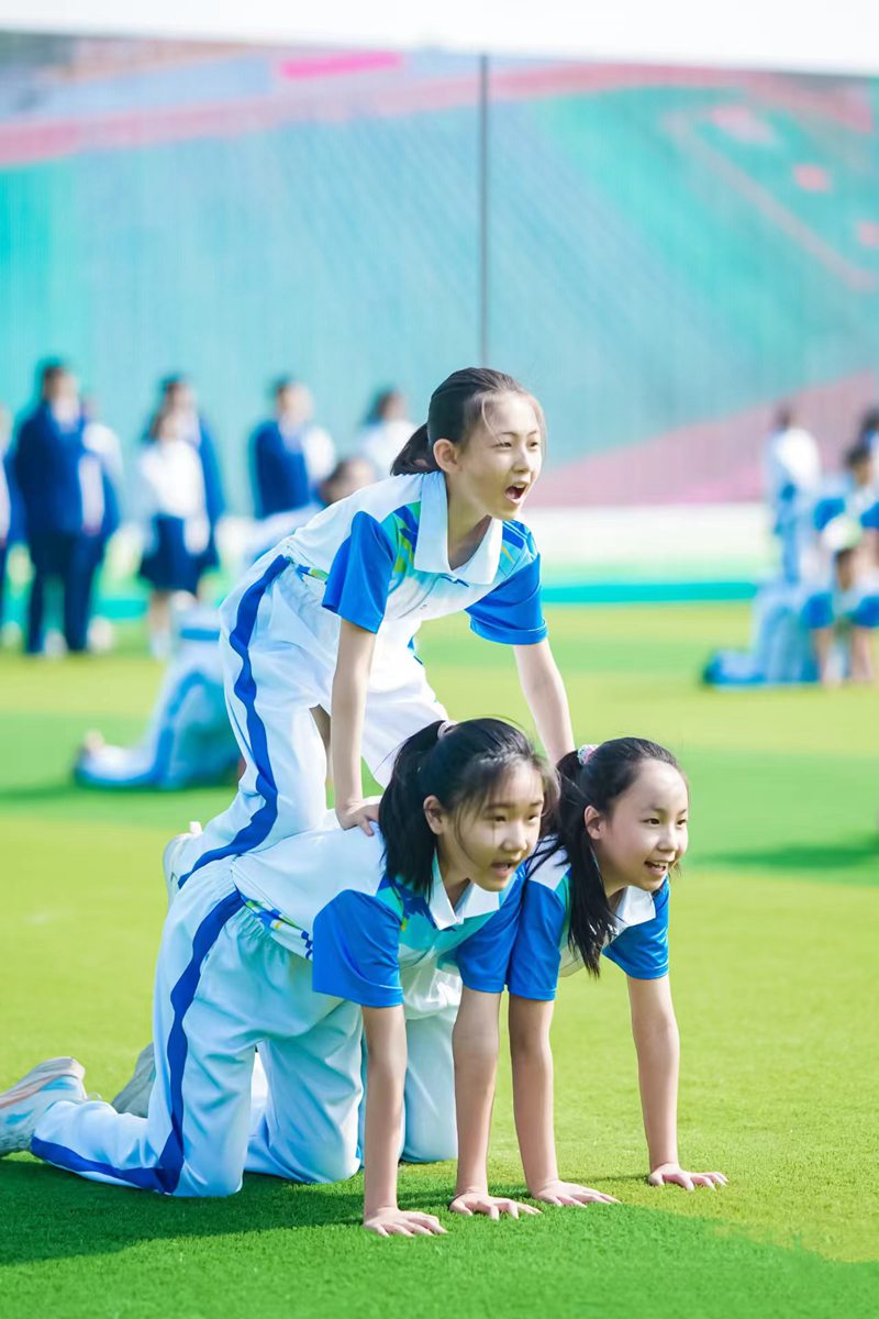第60届北京市中学生田径运动会开幕。北京市教委供图