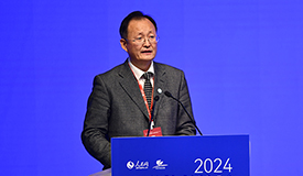 黄宝印对外经济贸易大学党委书记