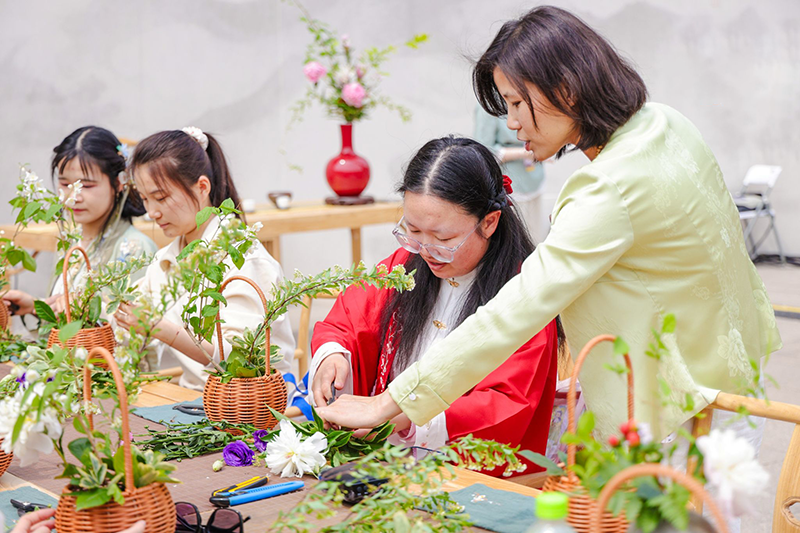 北京语言大学第二十届世界文化节游园会现场。学校供图