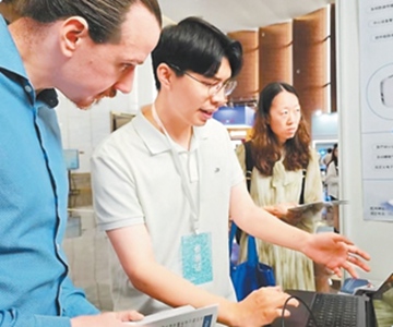 在创新创造中挥洒青春汗水