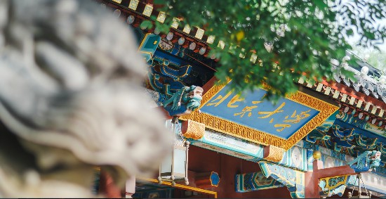 北京大學校門（攝影：張靈馨）